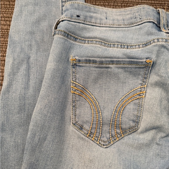 📦 Hollister Skinny Blue Jeans with Faded Distressing - Picture 8 of 11